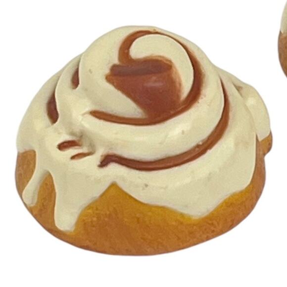 American Girl Cinnamon Roll Seaside Diner Hotel Coffee Shop Food Accessory New - Picture 1 of 4